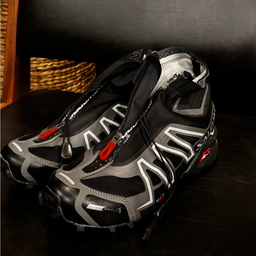 Men's Black and Gray Athletic Shoes with Quick-Pull Lacing Salomon
